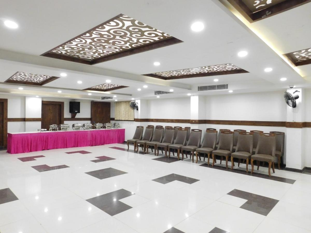 Hotel Shiva Club And Resort Mundra ภายนอก รูปภาพ